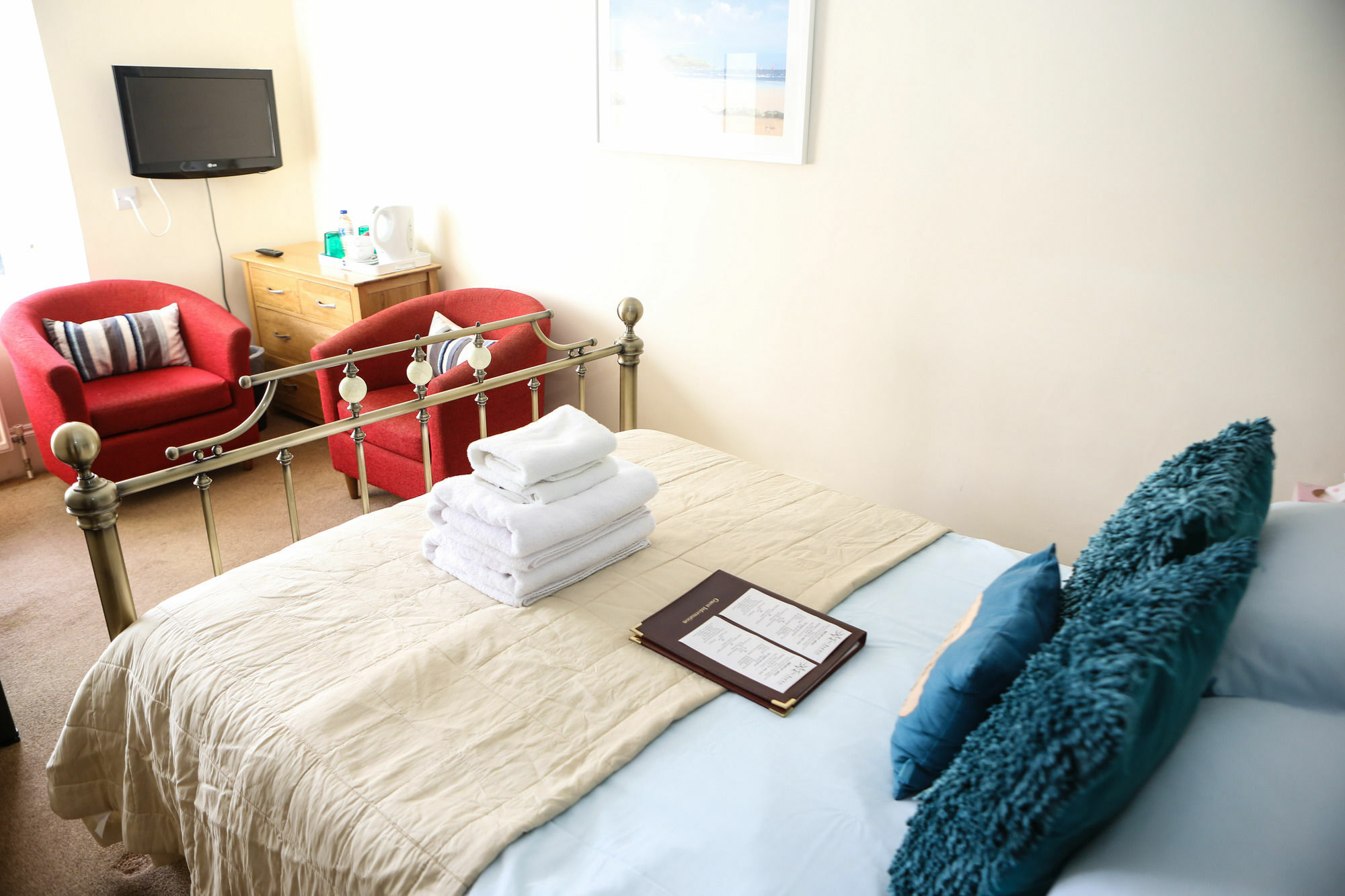 Epchris House Hotel อิลฟราคูมบ์ ภายนอก รูปภาพ