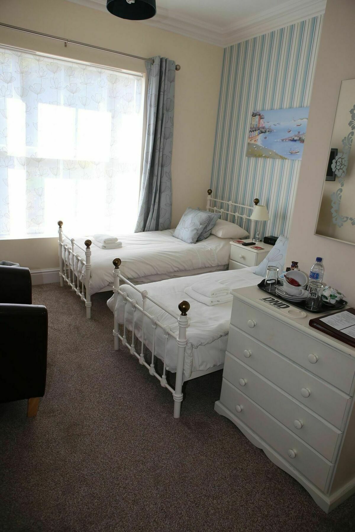 Epchris House Hotel อิลฟราคูมบ์ ภายนอก รูปภาพ