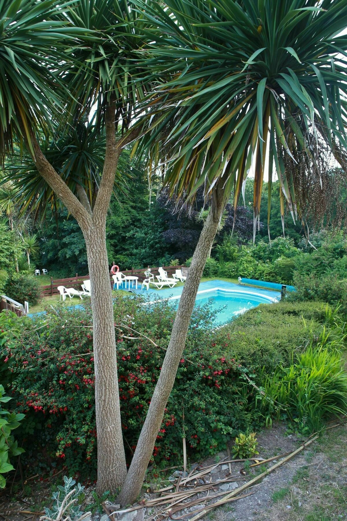 Epchris House Hotel อิลฟราคูมบ์ ภายนอก รูปภาพ